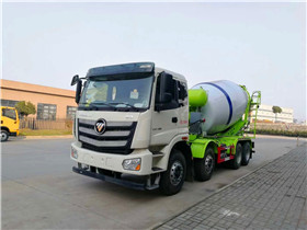 福田歐曼輕量化攪拌車(chē)