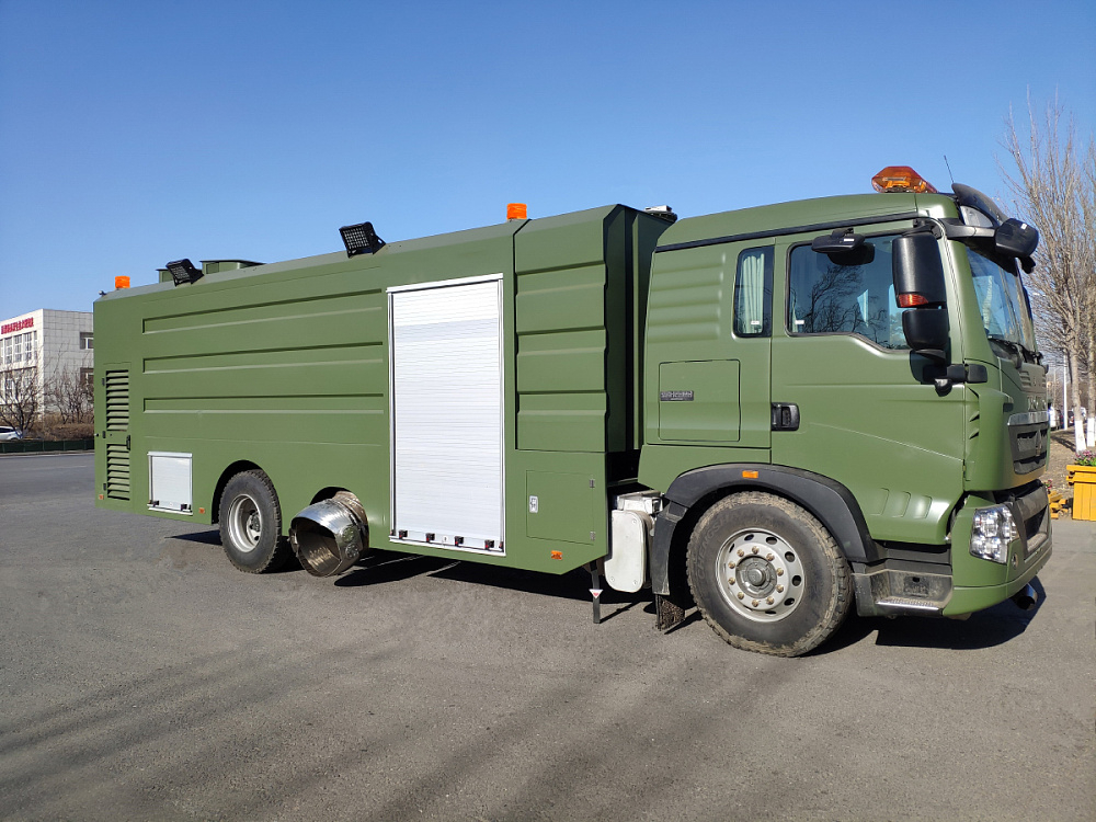 熱吹式除雪車 吹雪車