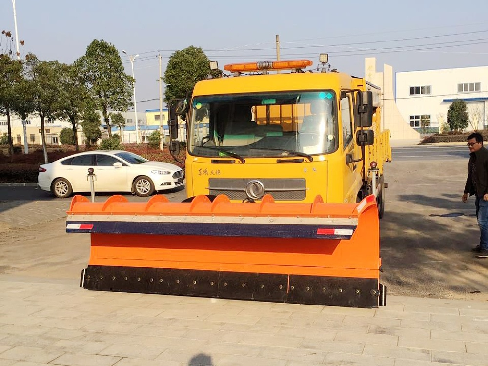 東風(fēng)天錦重型鏟雪清雪汽車