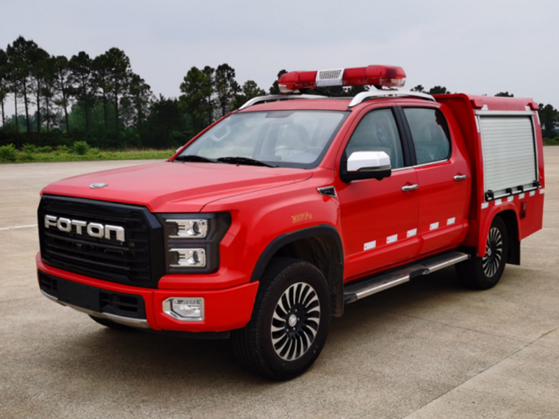 福田四驅裝備車